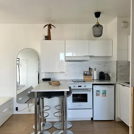 La Marina-studio, Vue Avec Balneo Apartment *