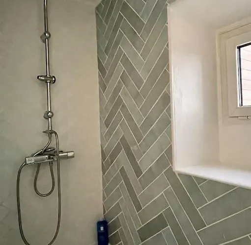 La Marina-studio, Vue Avec Balneo アパート *