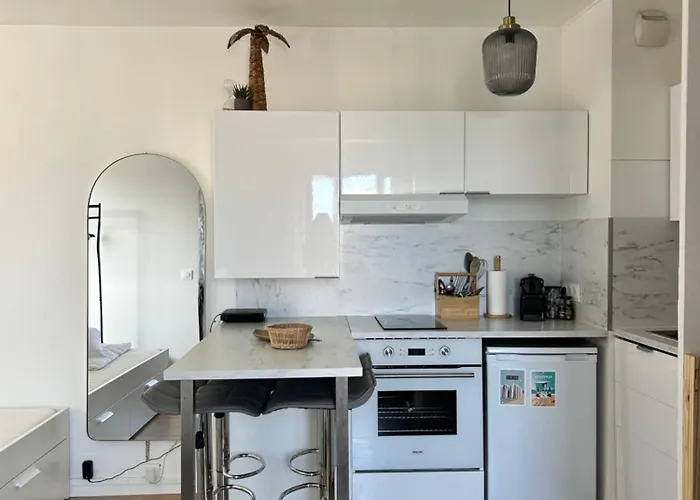 La Marina-studio, Vue Avec Balneo アパート *